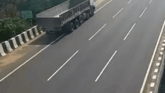 Video: Speeding bike crashes into parked lorry, mother and son killed in Andhra Pradesh | Amaravati News