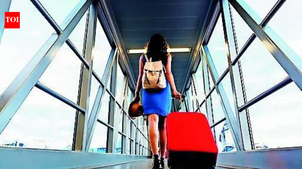 Govt does U-turn on 60% free seating order for airlines; puts it in abeyance