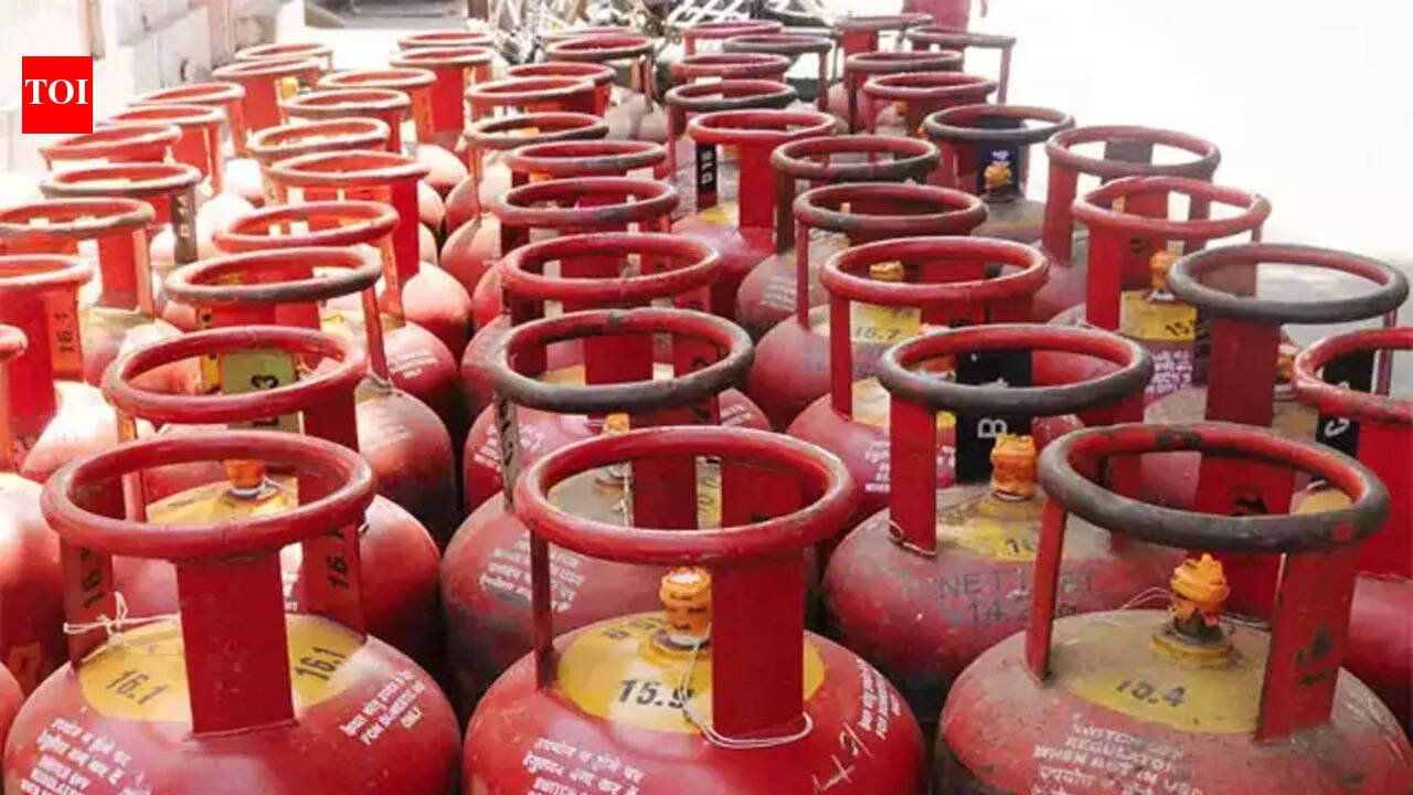 LPG rumours: Centre urges remaining states to prevent panic buying after only 17 conduct briefings