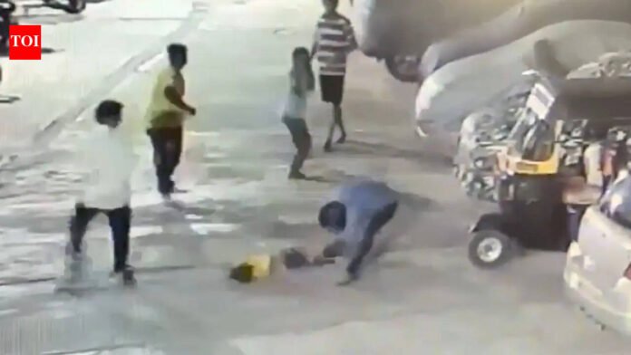 Mumbai auto driver lifts 4-year-old by legs, smashes his head multiple times on ground after tiff with father; child critical | Mumbai News