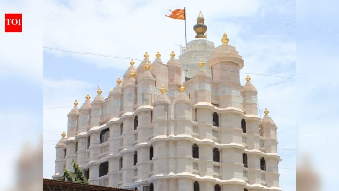 Mumbai's Siddhivinayak temple declares record revenue of Rs 182cr | Mumbai News