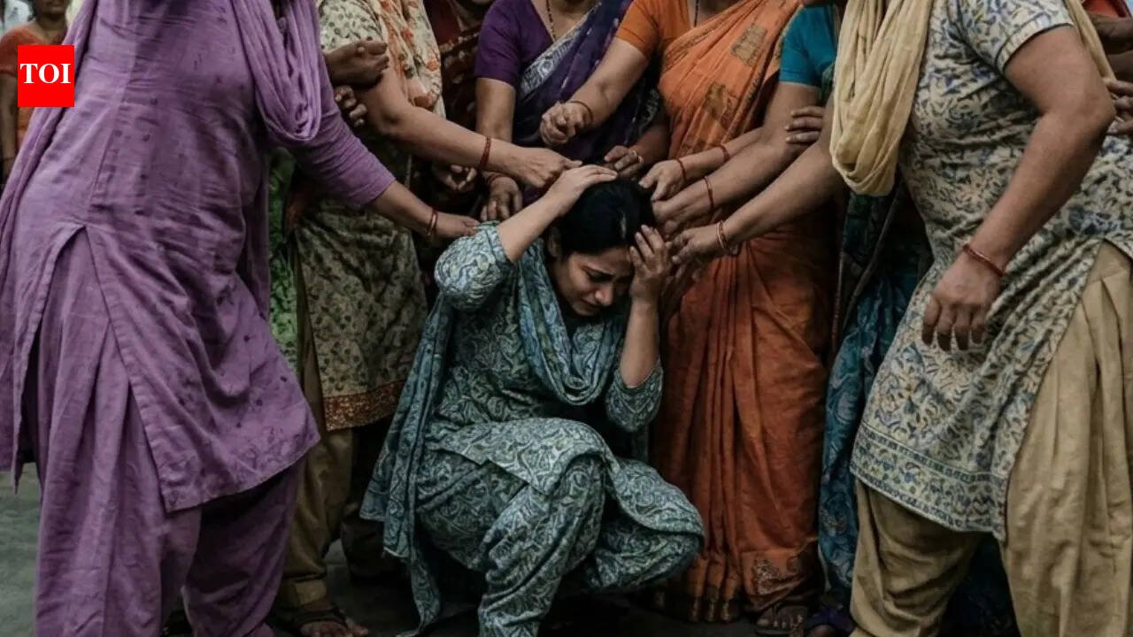 Maharashtra woman assaulted, paraded semi naked with slipper garland temple entry dispute; 2 arrested