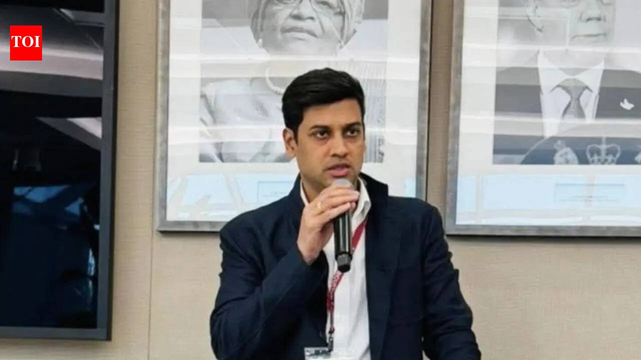 Shiv Sena MP Dr Shrikant Shinde to receive Sansad Ratna Award for second time | Thane News