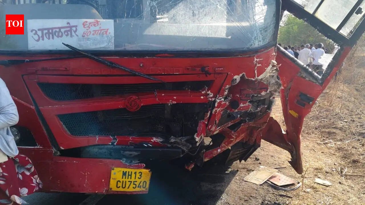 5 people killed in accident involving 3 vehicles in Amalner in Jalgaon | Thane News