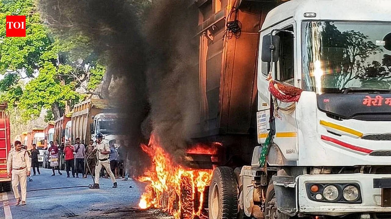 Electronic goods worth Rs 9 crore destroyed as container truck catches fire near Vasai | Thane News