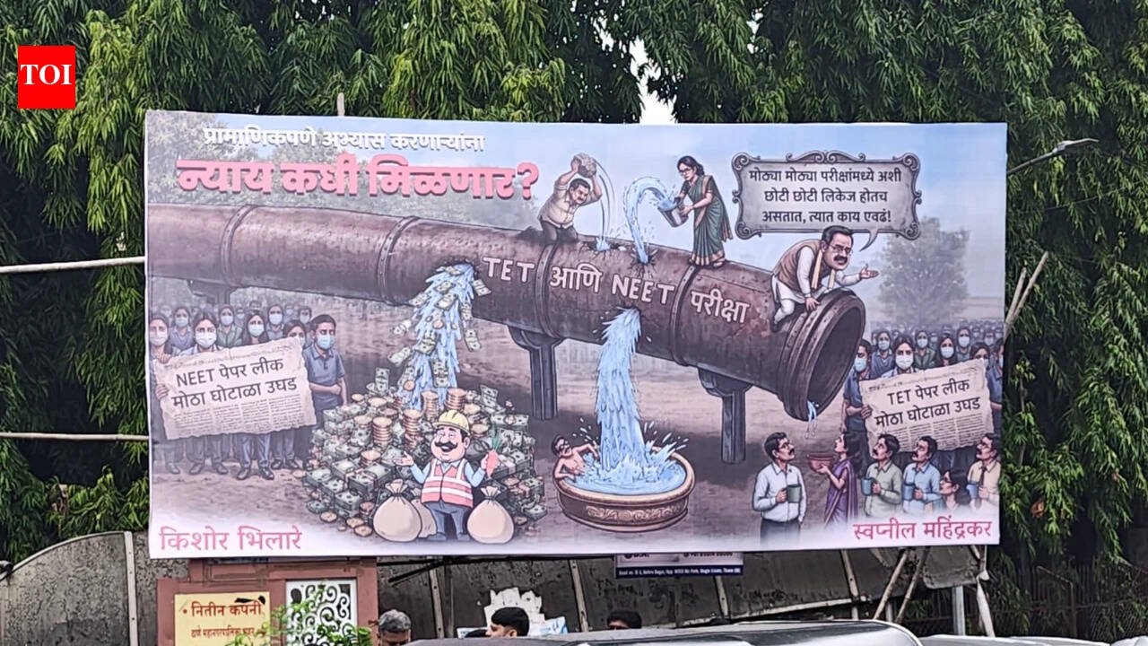 Thane youth stage protests for reform; anger mounting over repeated exam paper leaks and delays | Thane News